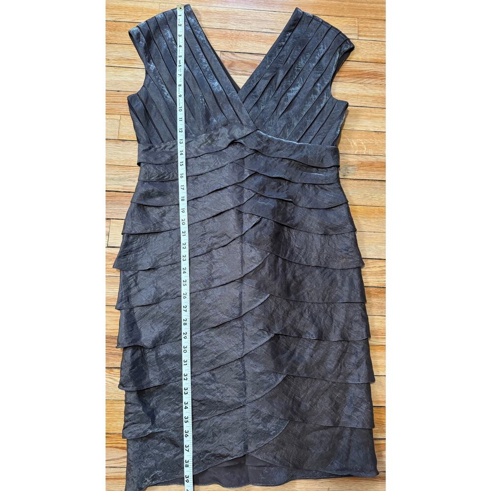 Adrianna Papell | Silver Shimmery Shutter Pleat Short Cocktail Dress | Size 14 - Picture 12 of 14